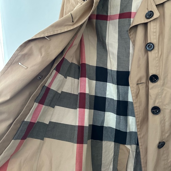 Burberry Brit trench coat - Picture 6 of 6